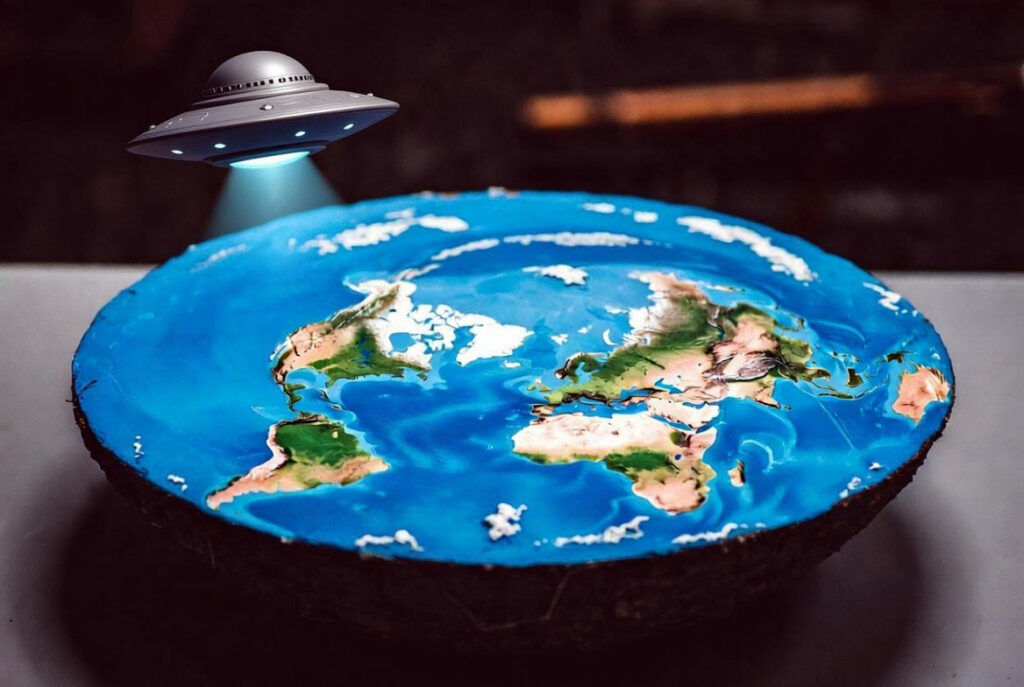 Теория плоской Земли с летающими над ней НЛО (Flat Earth Theory with UFOs Flying Above It)